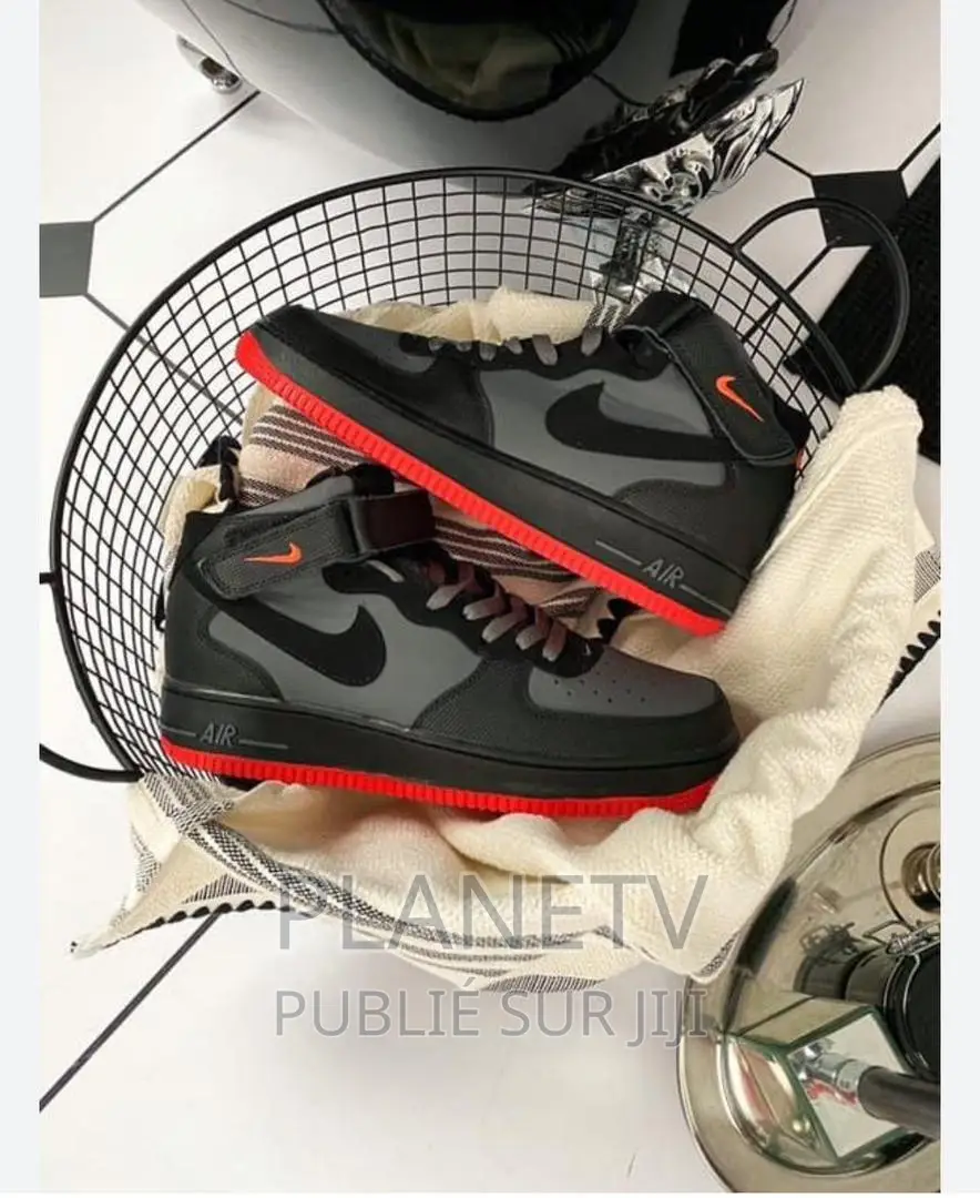 Chaussures Jordan 4 Original Disponible NVS