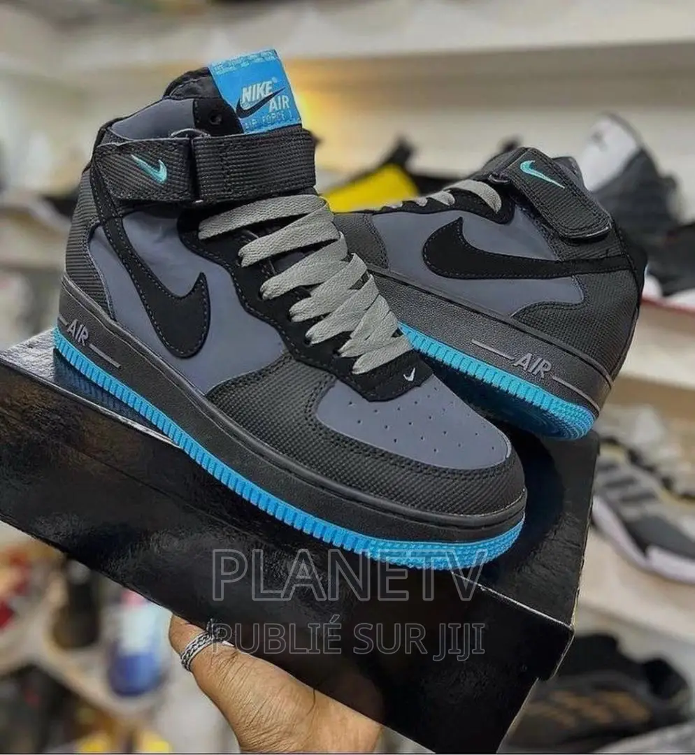 Chaussures Jordan 4 Original Disponible NVS