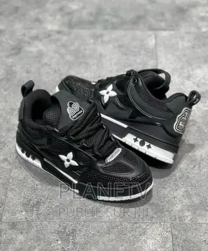 Chaussures Très Jolie Disponible Ss