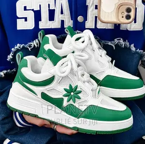 Chaussures Très Jolie Disponible Ss