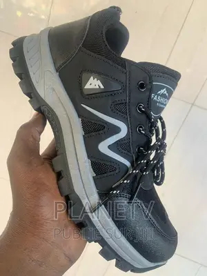 Photo - Chaussures Très Jolie Et Original Disponible Dadc