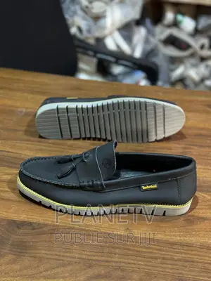 Chaussures en Cuir Original Disponible TDS