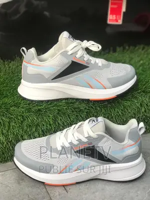 Reebok Très Originale Disponible Cf