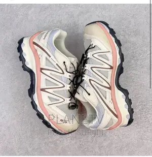 Chaussures Très Jolie Originale Disponible Of