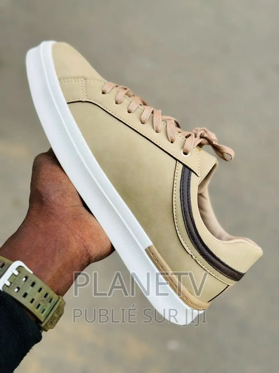 Louis Vuitton Originale Disponible Of