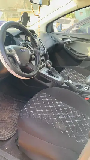 Ford Focus 2014 Blanc