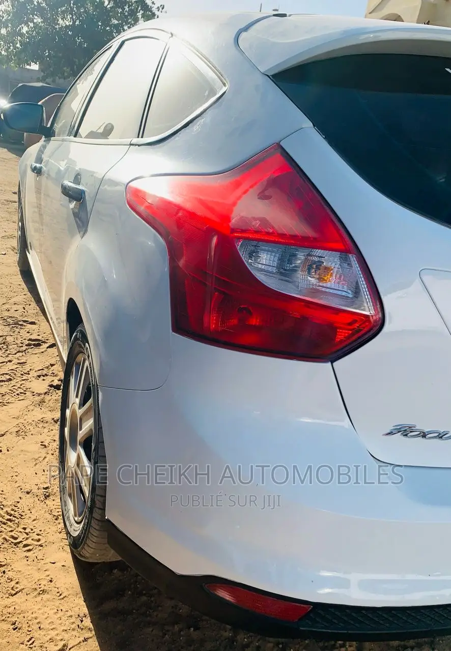 Ford Focus 2014 Blanc