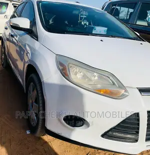 Ford Focus 2014 Blanc