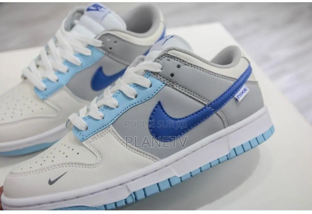 Originale Nike SB Dunk Low Disponible by Of