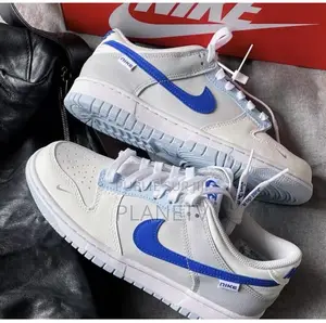 Originale Nike SB Dunk Low Disponible by Of