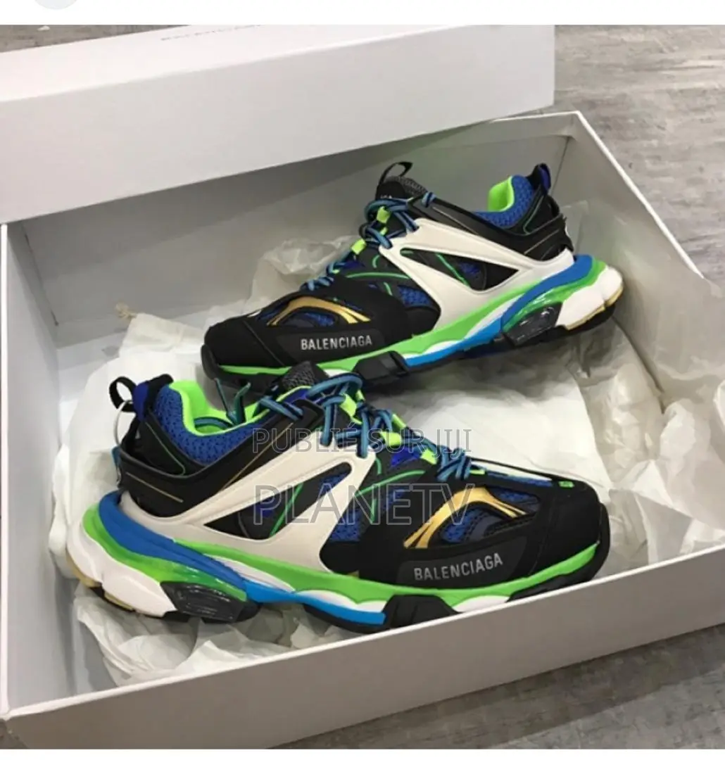 Balenciaga Tracts Original Disponible by Of