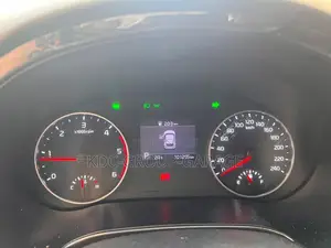 Kia Seltos 1.5 CRDi 2020 Blanc cassé