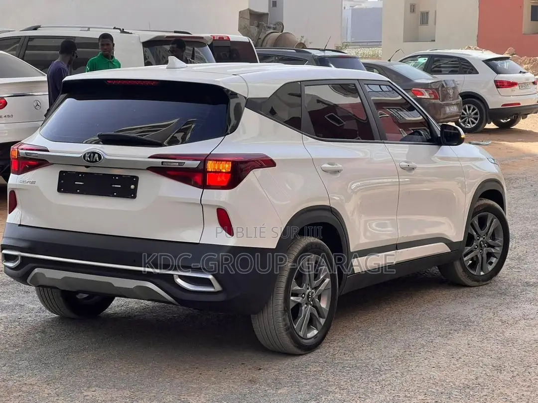 Kia Seltos 1.5 CRDi 2020 Blanc cassé