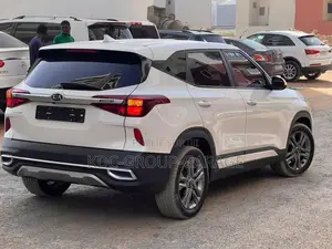 Kia Seltos 1.5 CRDi 2020 Blanc cassé