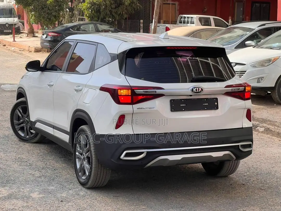 Kia Seltos 1.5 CRDi 2020 Blanc cassé