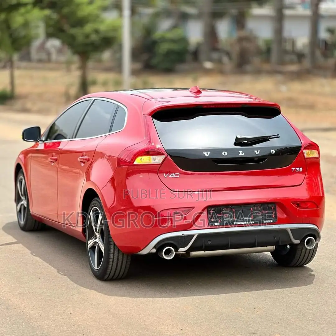 Volvo V40 2017 Rouge