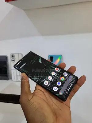 Photo - Google Pixel 6 Pro 128 GB Noir