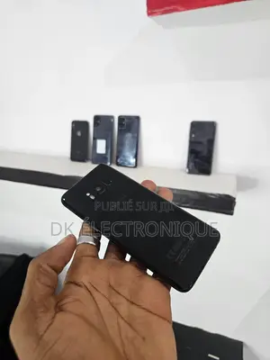 Photo - Samsung Galaxy S8 64 GB Noir