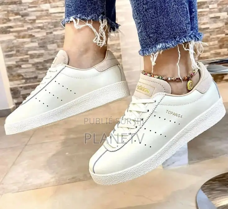 Taponga Très Original Disponible Cf