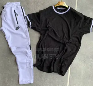 Ensemble Très Jolie Disponible DMDS