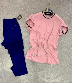 Ensemble Très Jolie Disponible DMDS