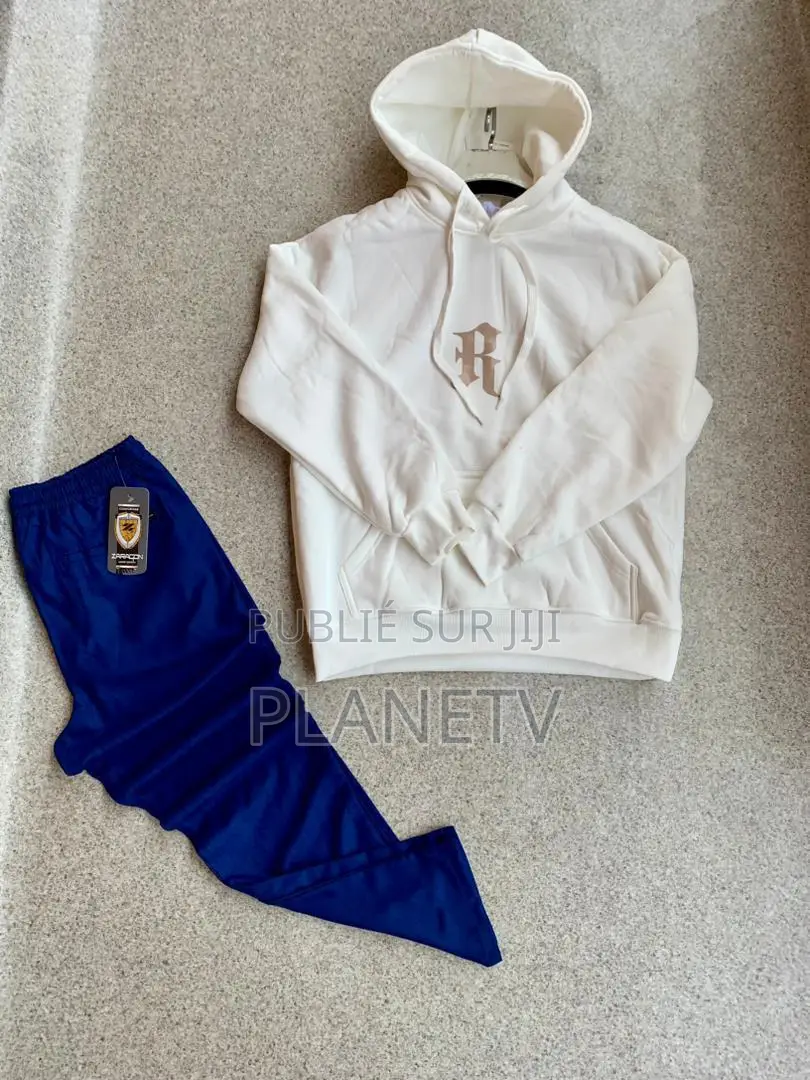 Ensemble Très Jolie Disponible DMDS