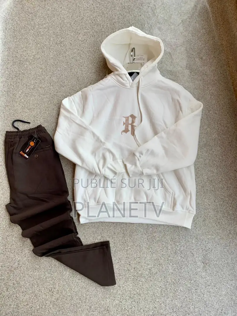 Ensemble Très Jolie Disponible DMDS