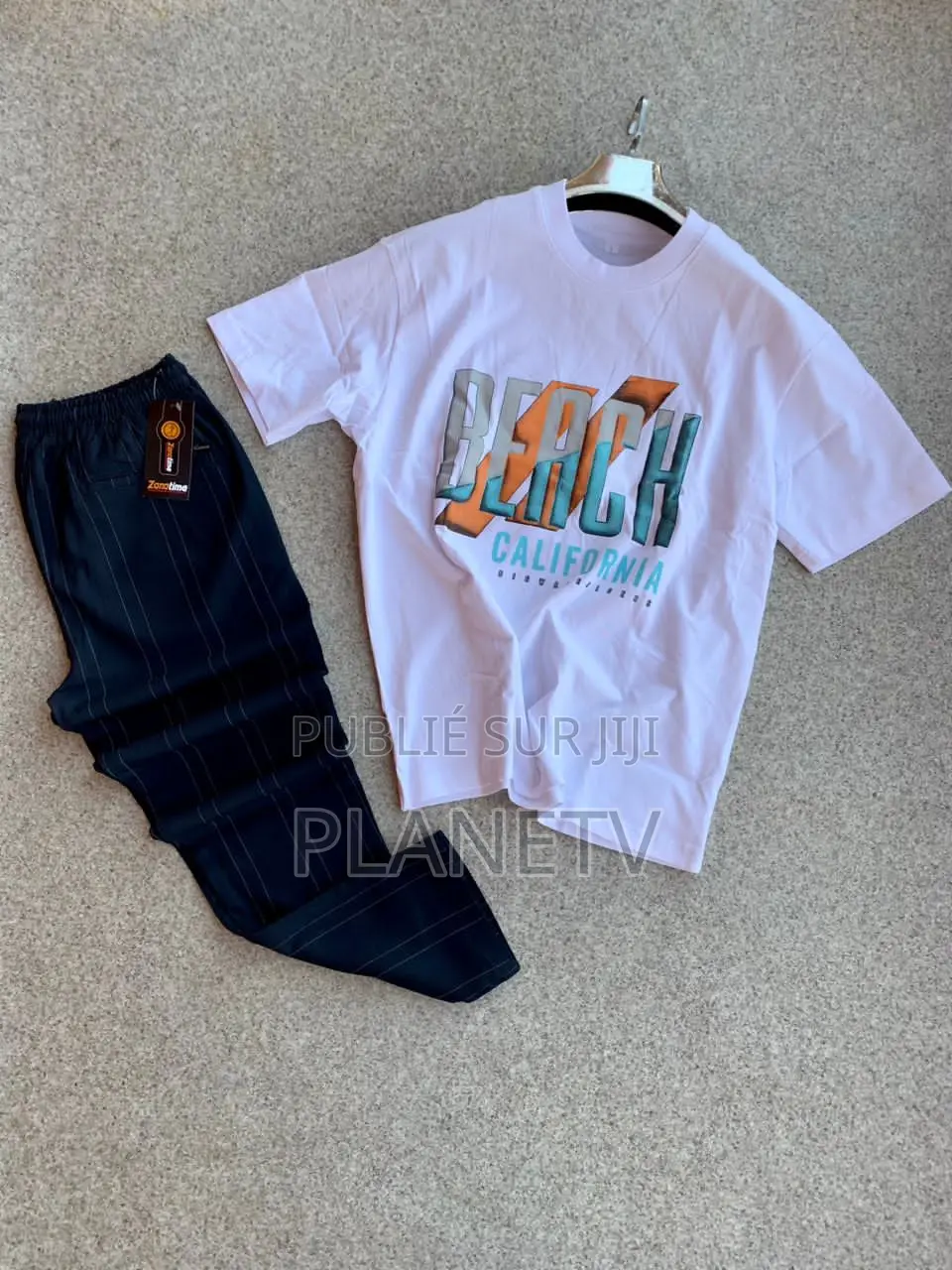 Ensemble Très Jolie Disponible DMDS