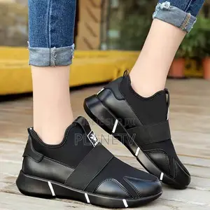 Chaussures Fashion Pour Femmes Très Jolie Disponible VSPMD