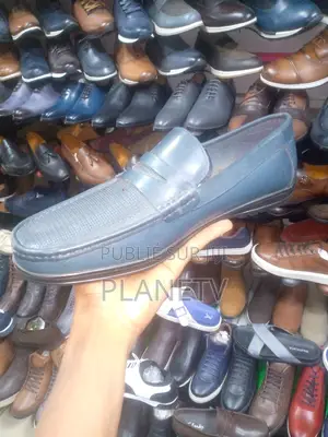 Chaussures De Ville en Cuir Disponible Mk