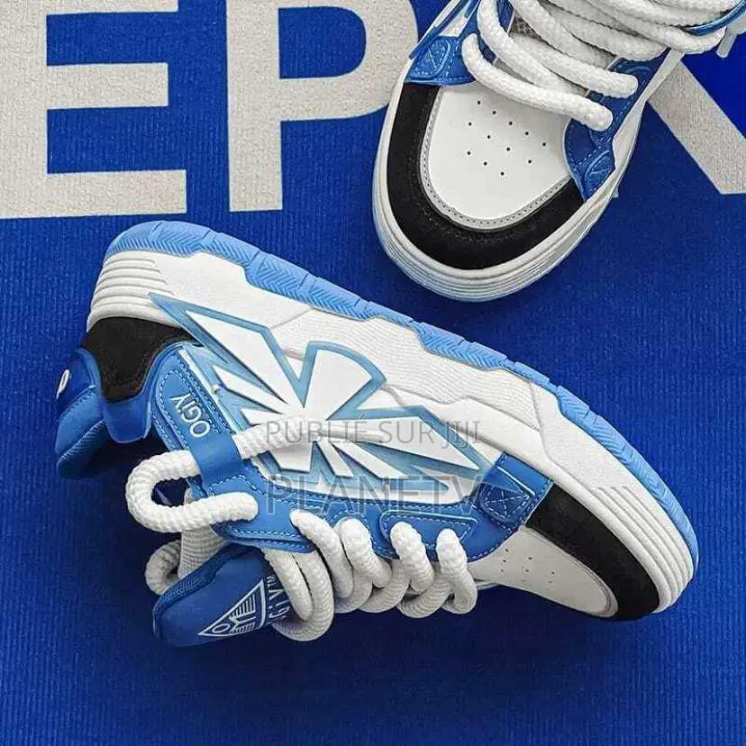 Oggy Originale Disponible TDS