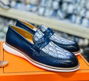 Chaussures De Ville Très Originale Disponible WST