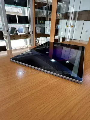 New Microsoft Surface Book 2 16GB Intel Core I7 SSD 1T