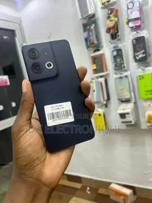 Oppo Reno8 Pro 256 GB Noir