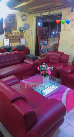 Salon en Semicuire Disponible Sur Commande