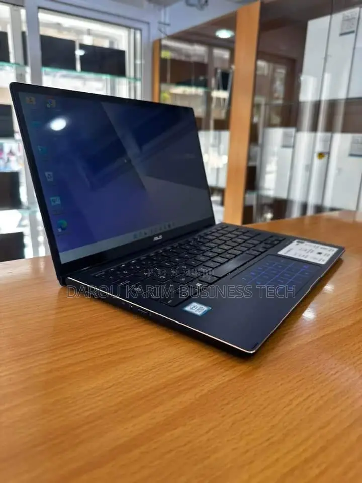 New Asus Zenbook Flip 13 UX363 8GB Intel Core I5 SSD 512GB