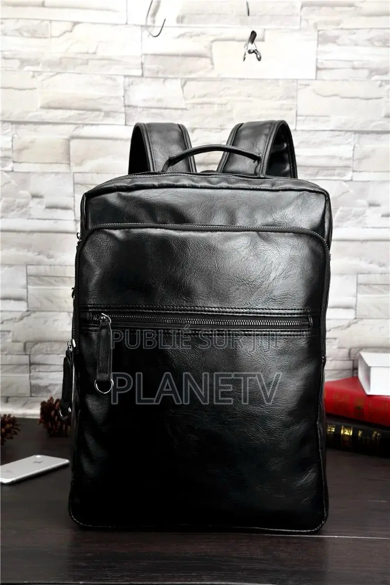 Sacs À Dos en Cuir Original en Promotion Disponible Of