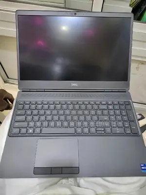 New Ordinateur Portable Dell Precision 7560 32GB Intel Xeon SSD 1T