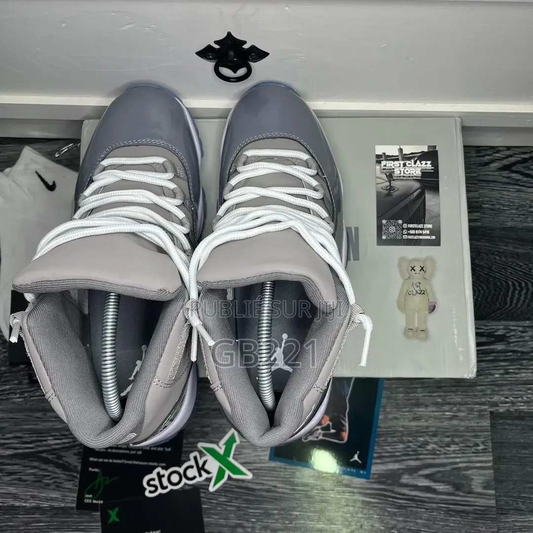 Air Jordan XI (11) Retro Cool Grey