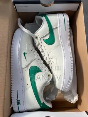 Air Force Très Jolie Originale Disponible Of