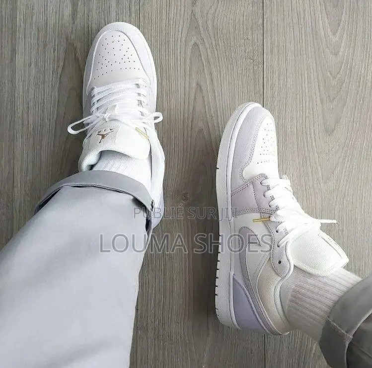 Air Jordan 1 Low Sky Gray Paris