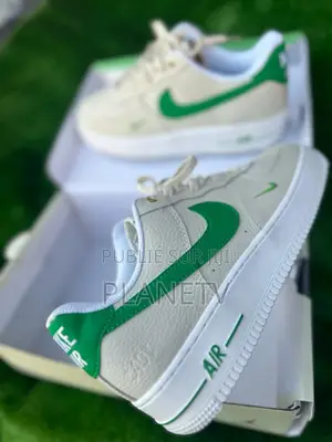 Nike Originale Disponible Of