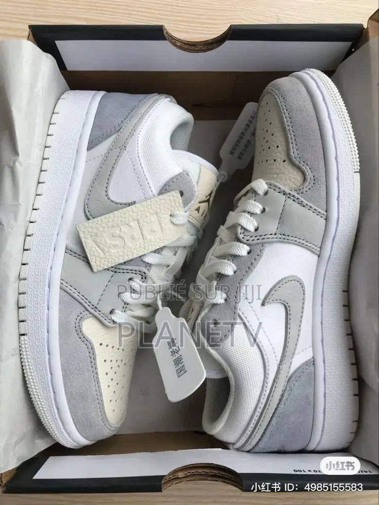 Originale Nike Jordan 1 Low Sky Grey Paris Disponible Of