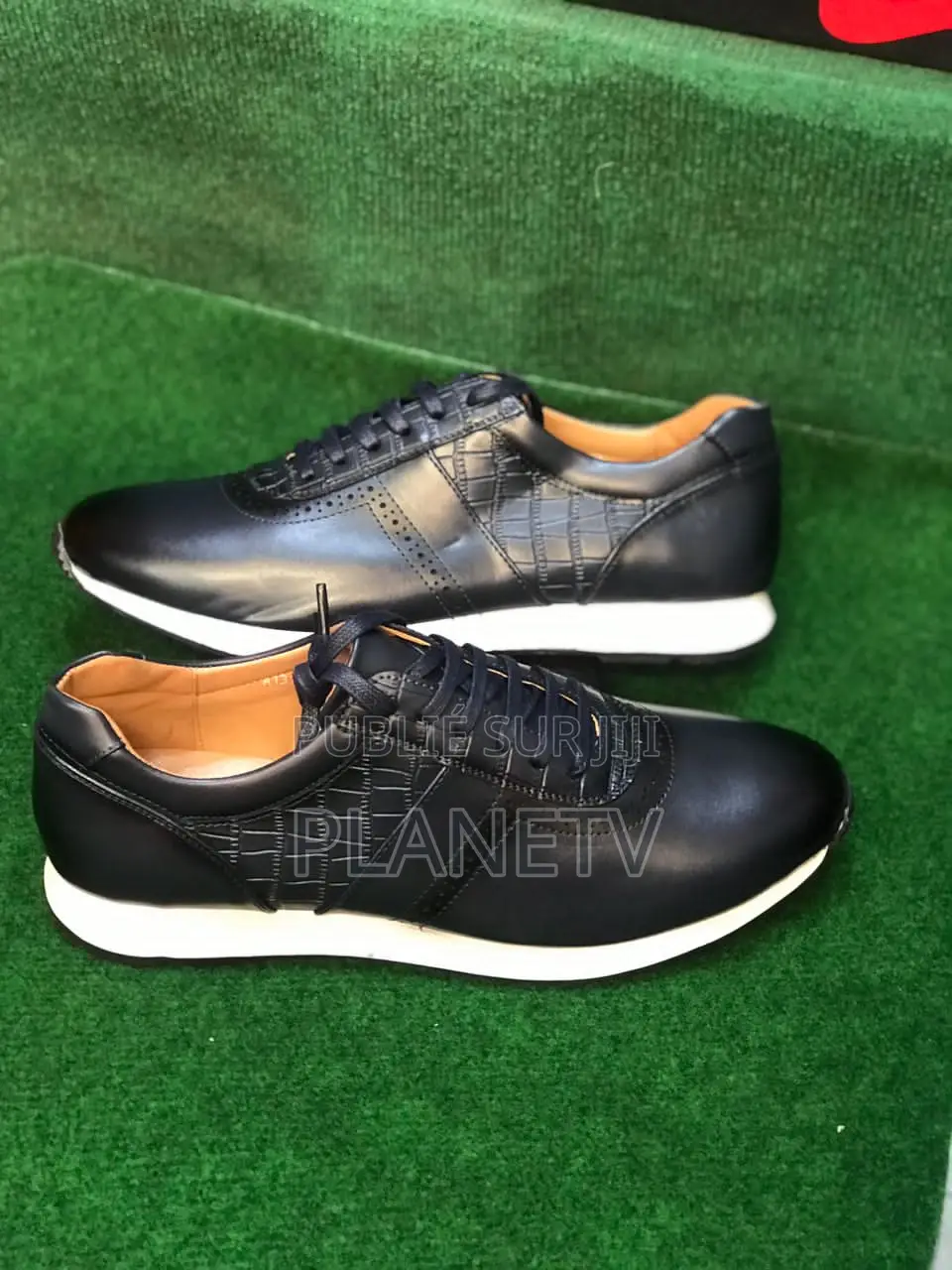 Promo 100% Cuir Disponible Cf