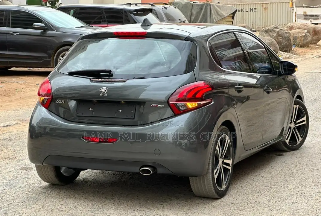 PEUGEOT 208 2018 Gris