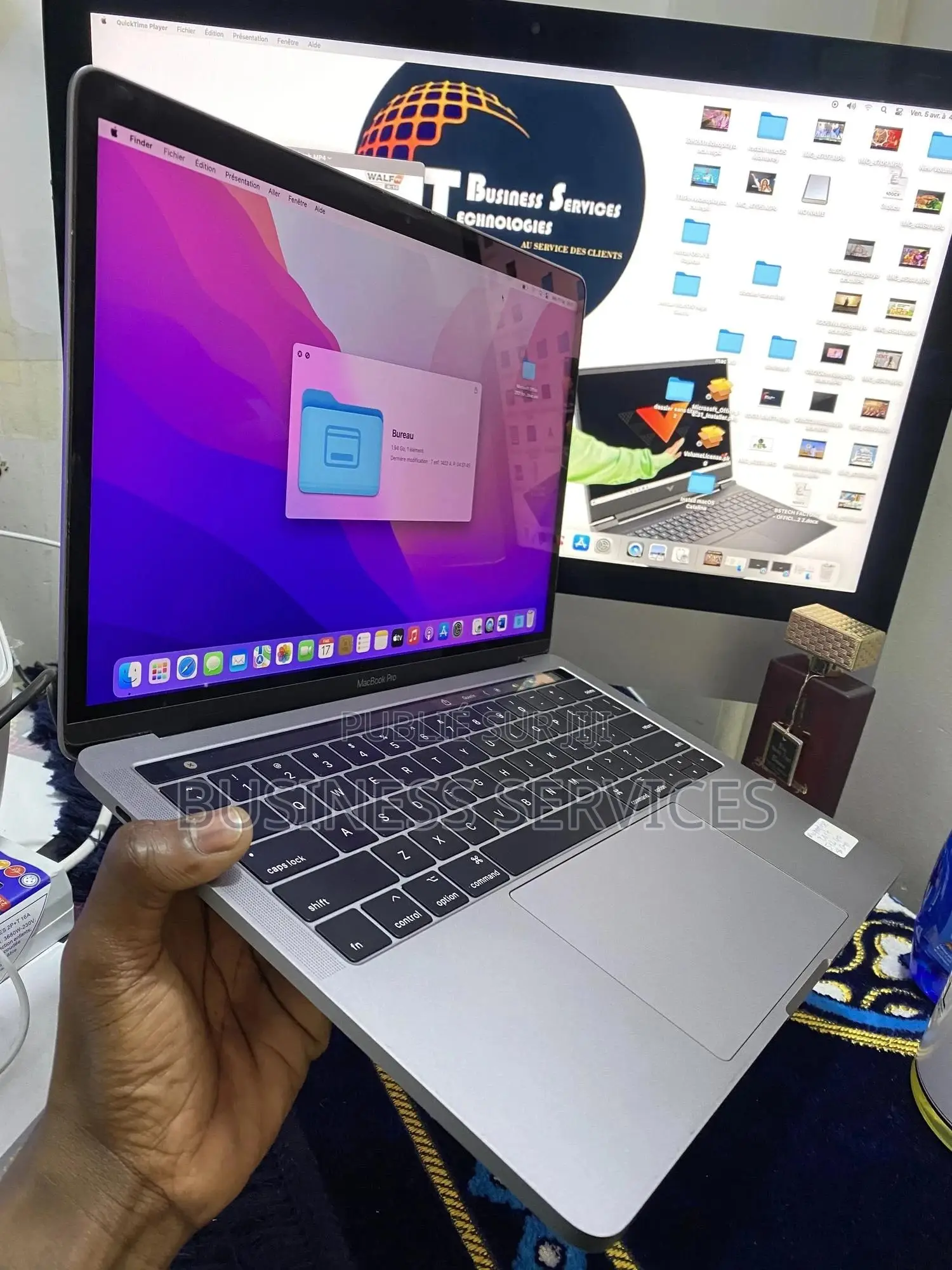 New Apple MacBook Pro 2017 8GB Intel Core I5 SSD 512GB