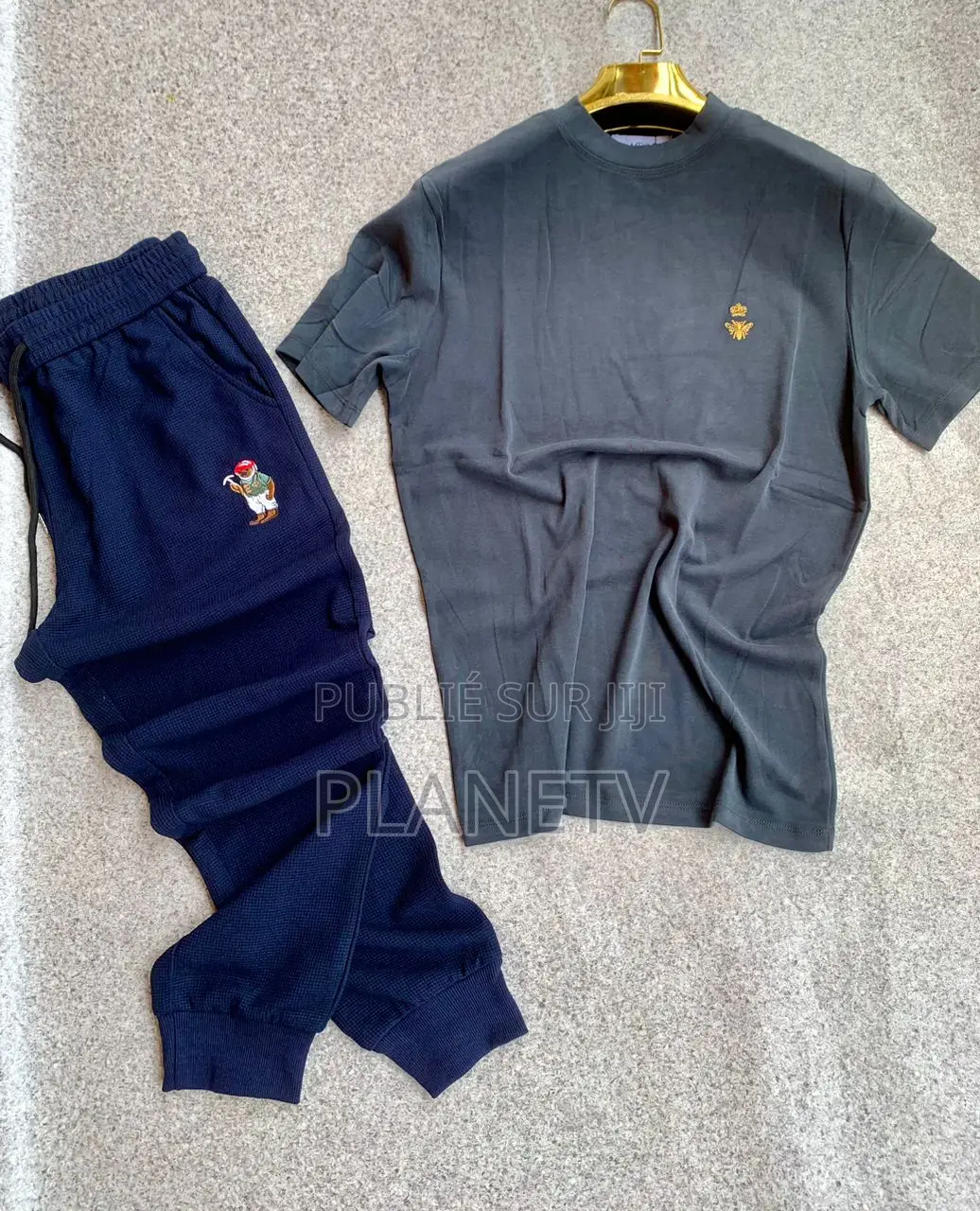 Ensemble Très Jolie Disponible DMDS