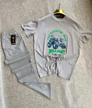 Ensemble Très Jolie Disponible DMDS