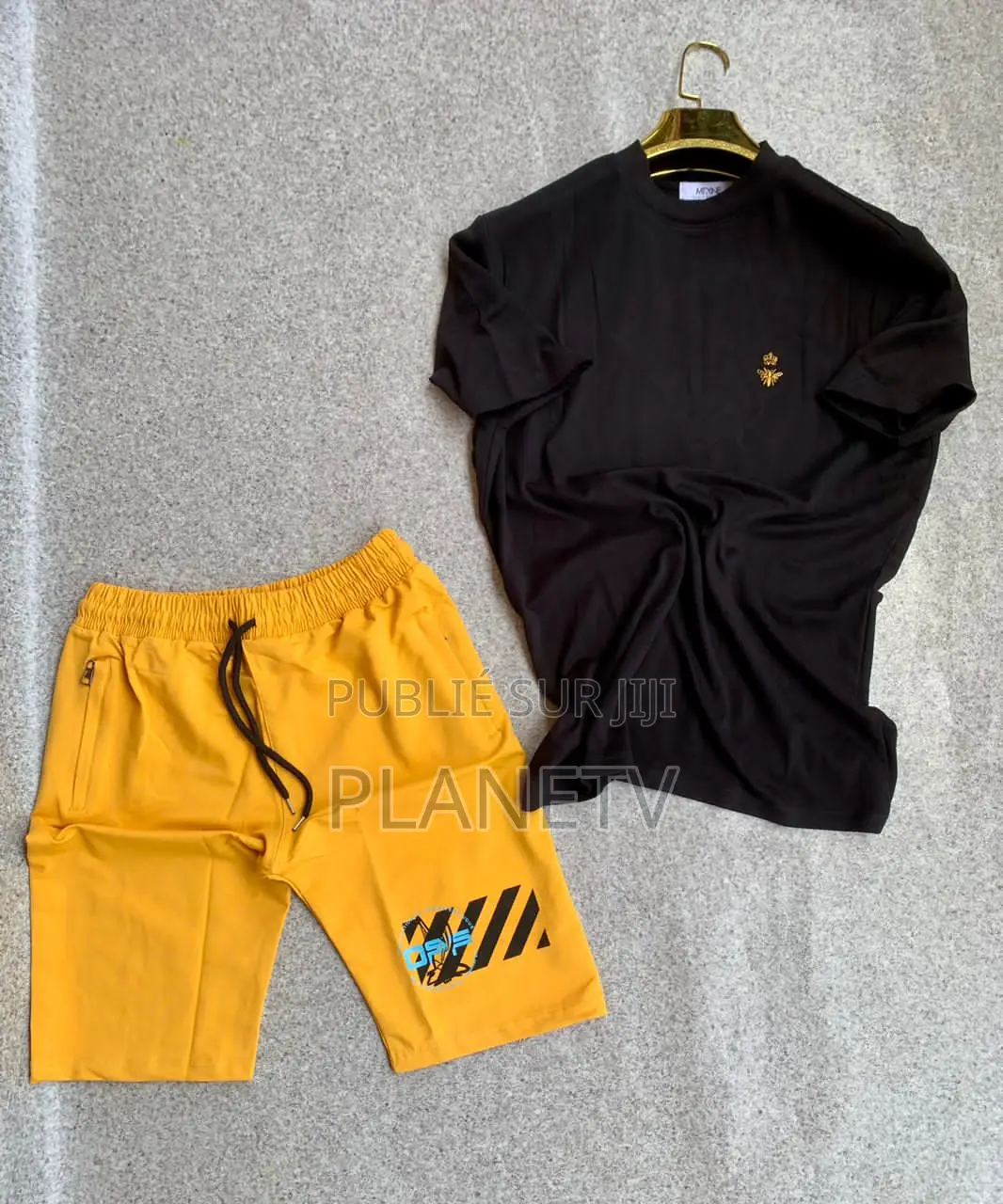 Ensemble Très Jolie Disponible DMDS