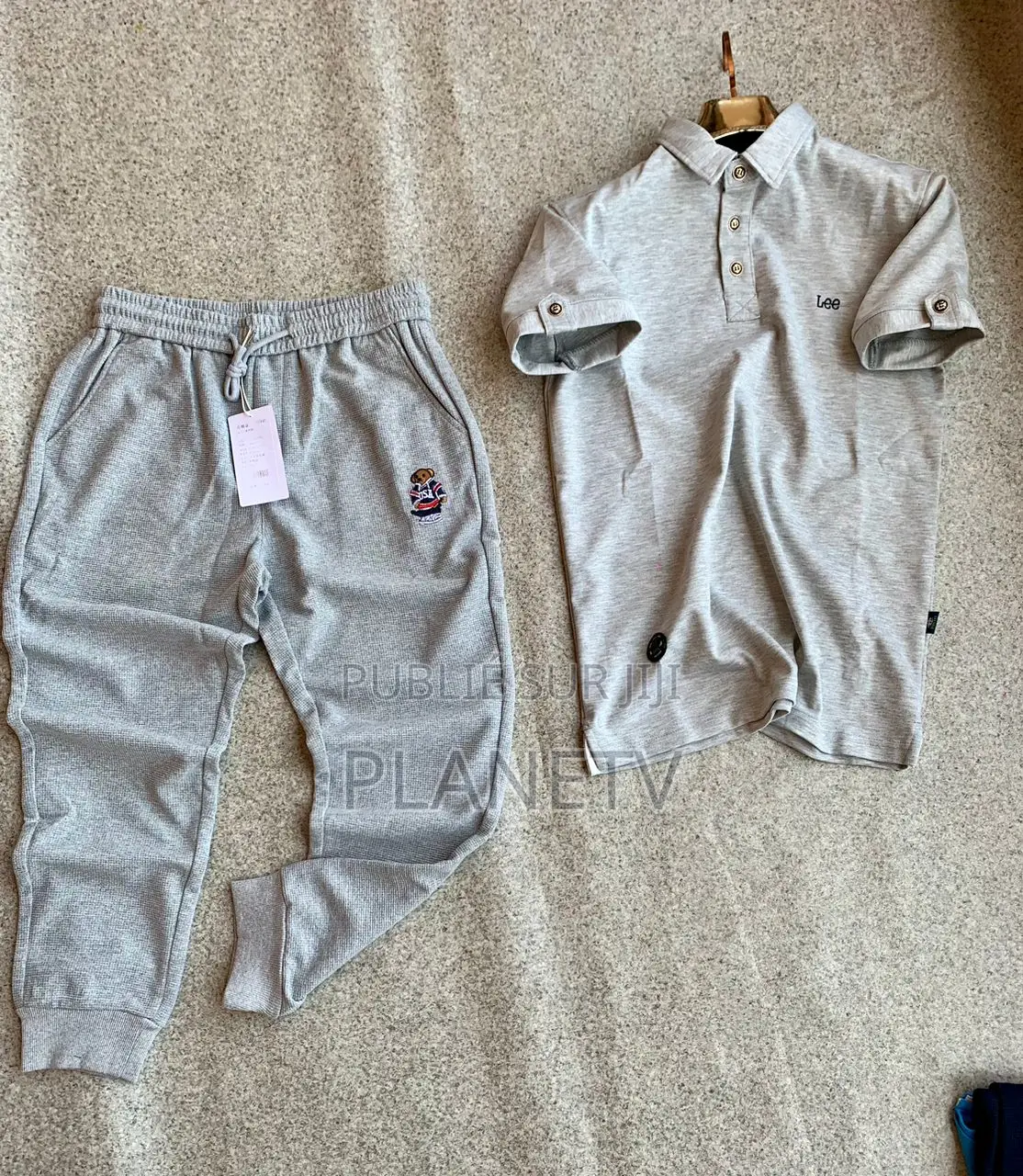 Ensemble Très Jolie Disponible DMDS